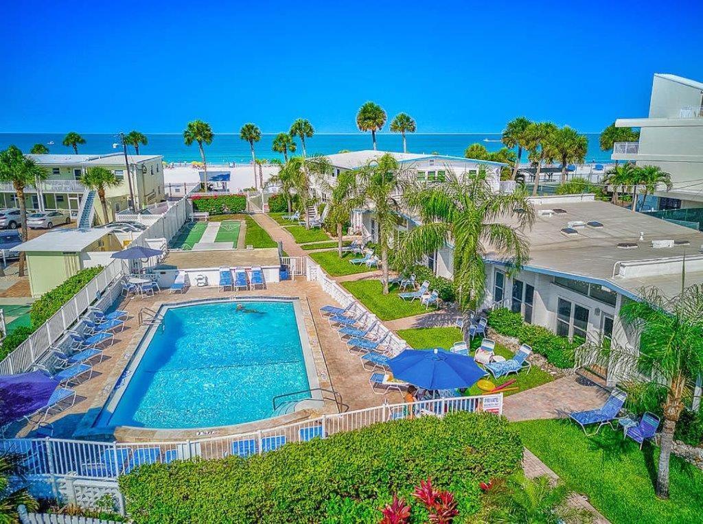 Aparthotel Sea Crest Point O'Rocks Esterno foto