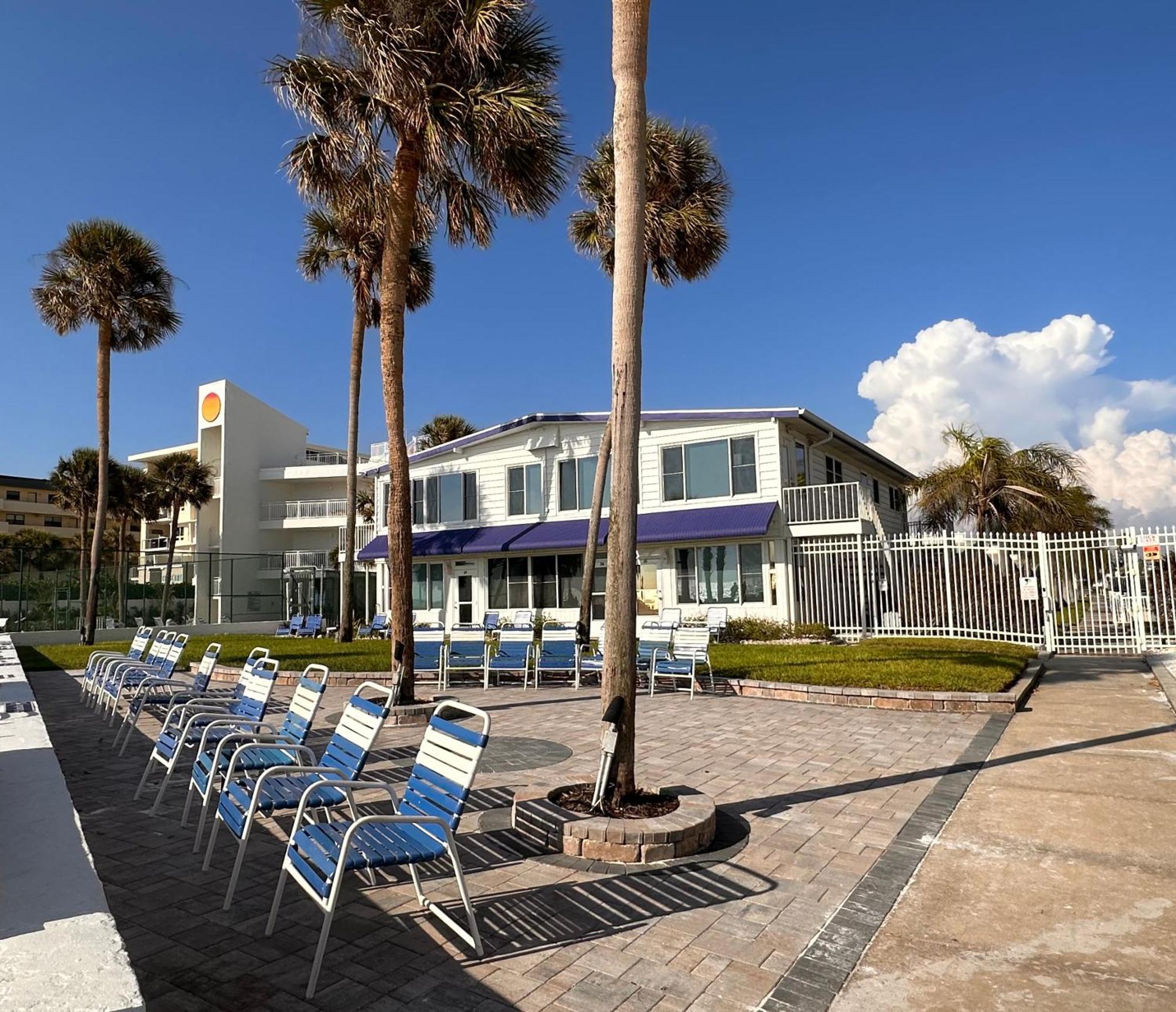 Aparthotel Sea Crest Point O'Rocks Esterno foto
