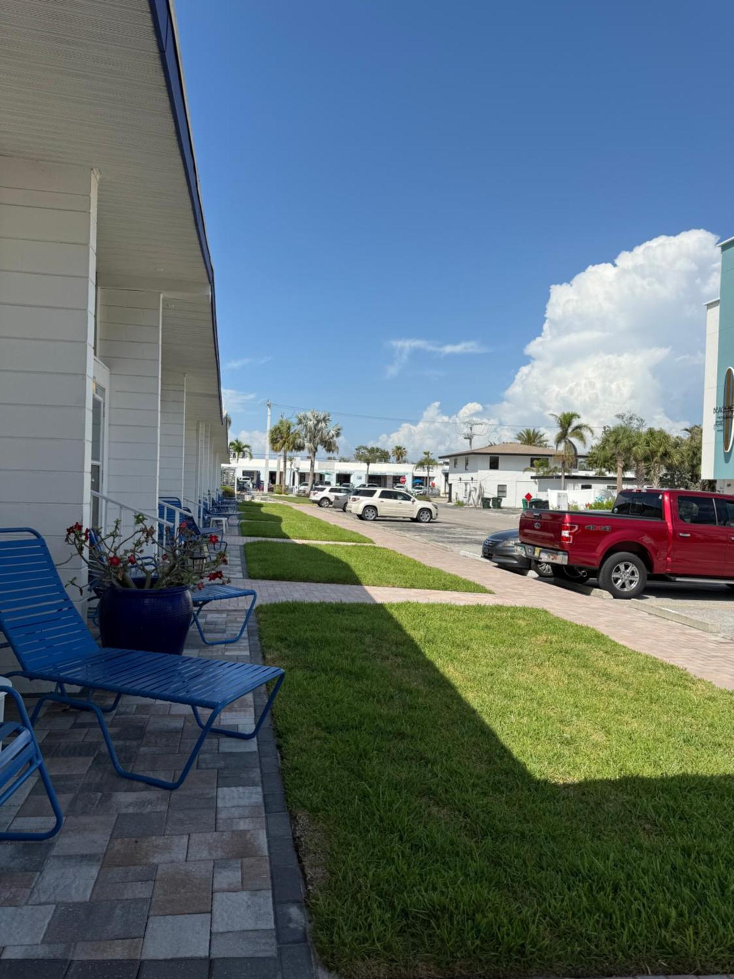 Aparthotel Sea Crest Point O'Rocks Esterno foto